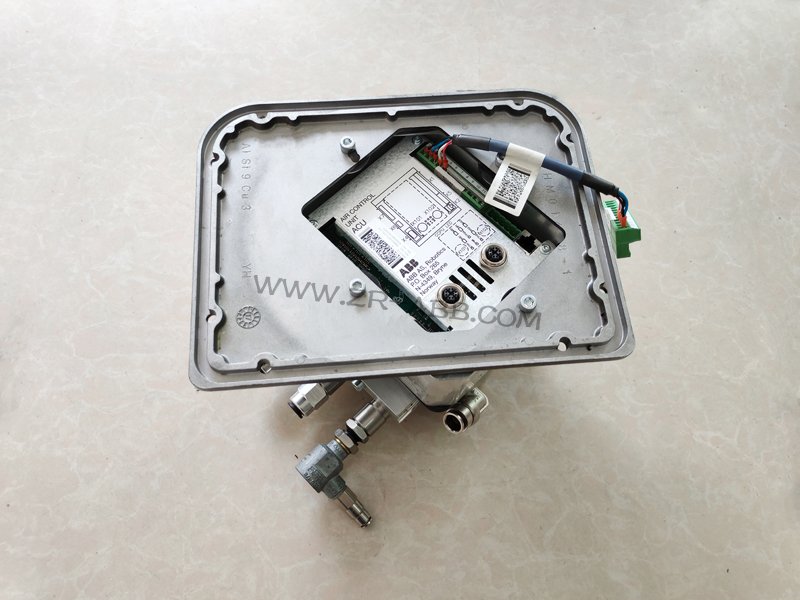 ABB喷涂机器人控制组件ACU 3HNA024871-00106维修
