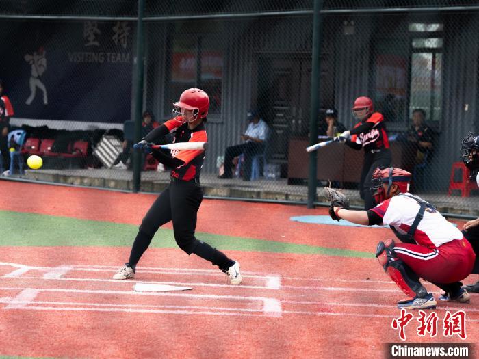 2024年全国青年女子垒球锦标赛在福建连城开幕，