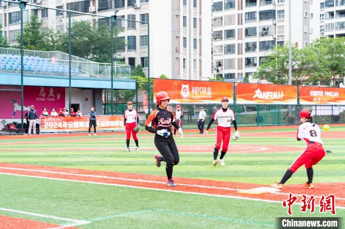 2024年全国青年女子垒球锦标赛在福建连城开幕，