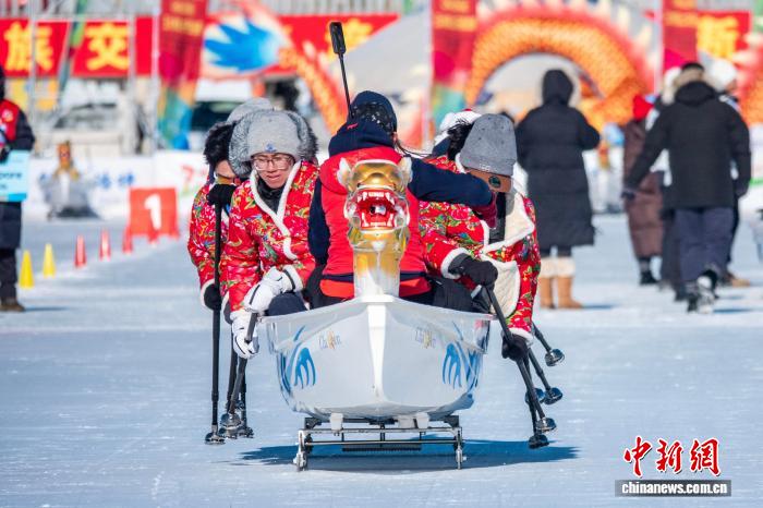五大洲冰上龙舟挑战赛锡林郭勒盟启幕