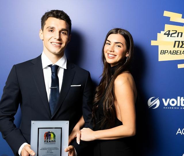 意甲新星杜维卡斯：从希腊小将到欧冠区尖刀