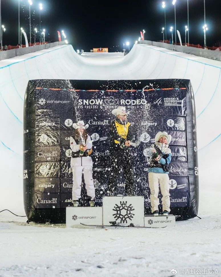 谷爱凌发文总结赛季表现:在15小时内连夺两金,