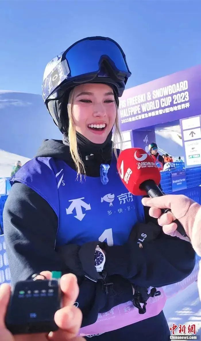 谷爱凌发文总结赛季表现:在15小时内连夺两金,