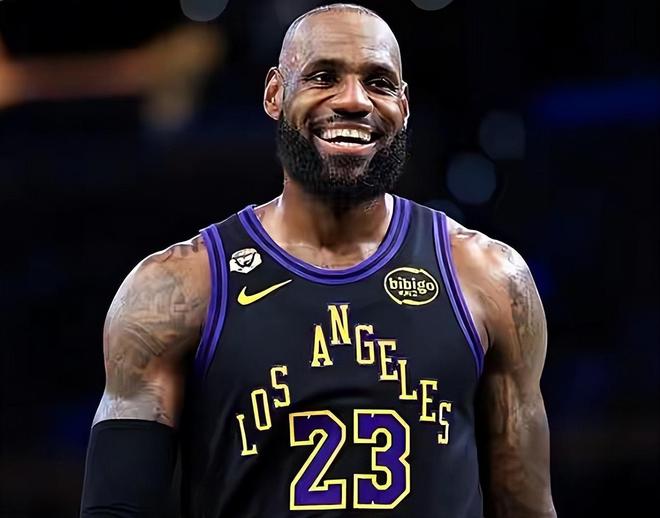 詹姆斯狂砍28+12+6！湖人横扫太阳锁定西部前四