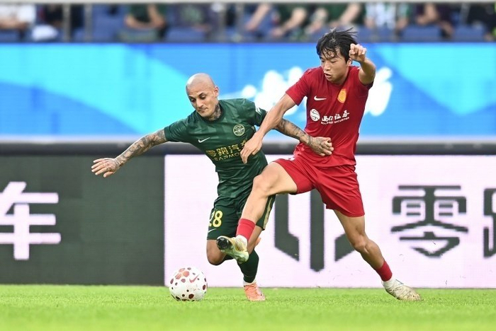 中足联依据视频证据追加处罚李镇全停赛两场