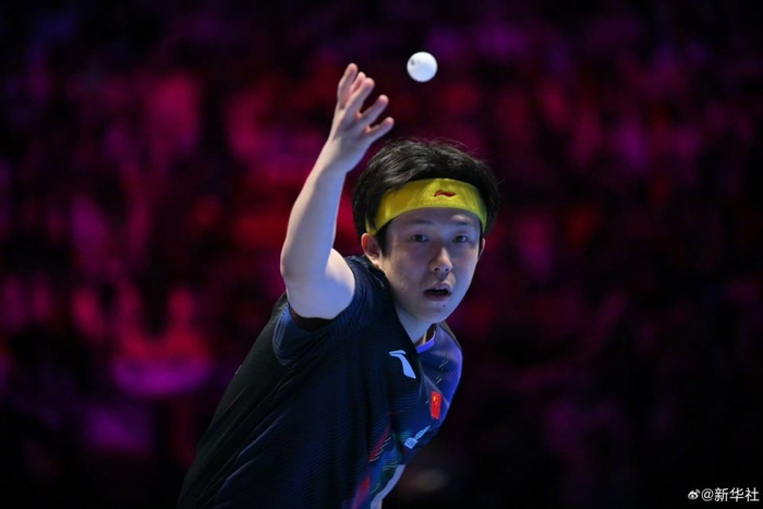 王楚钦逆转达科晋级四强 郭焱周雨盛赞其拼搏精