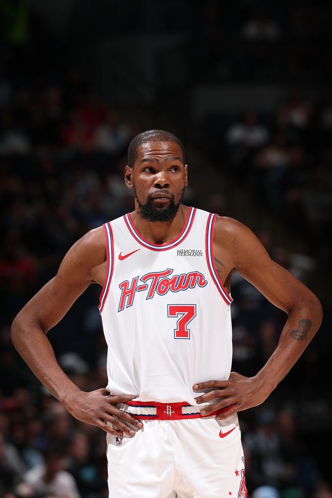 雷霆双杀湖人锁定西部第三 掘金火箭争夺席位引